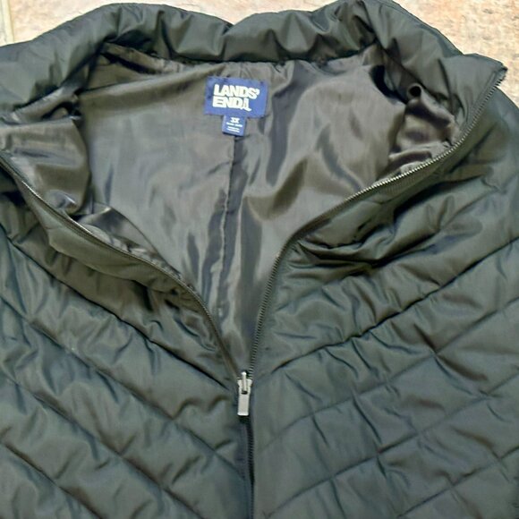 ~~Lands' End Women’s 3X Black POLY Puffer Vest Zip Front Sleeveless - Picture 4 of 6
